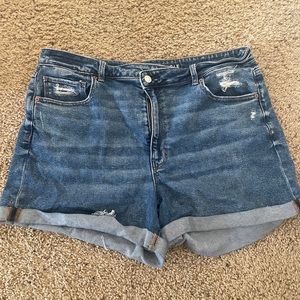 AE crossover stretchy jean shorts